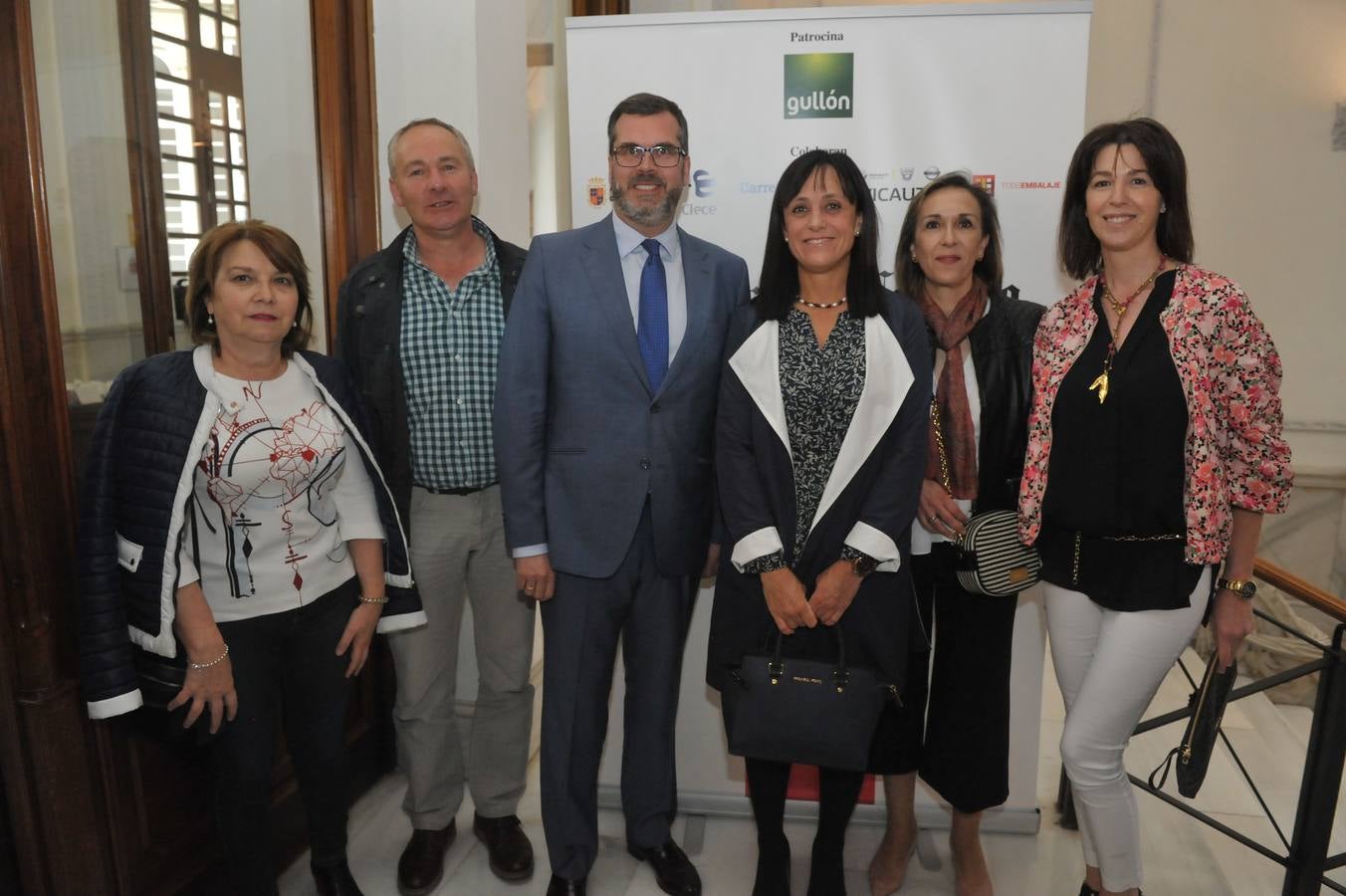 Julia García, José María Alcalde, Felipe Mielgo, Loreto Lozano, Carmen Cancho y Ana Pajares.