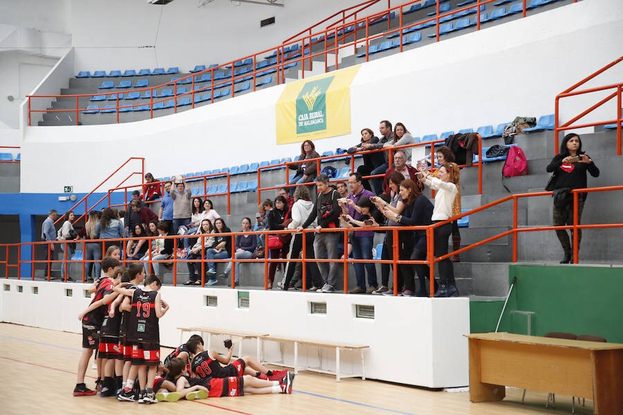 Han participado durante este curso más de 5.700 niños y niñas, de entre 4 y 18 años, de 57 centros y 14 clubes deportivos de la ciudad asociados a los colegios