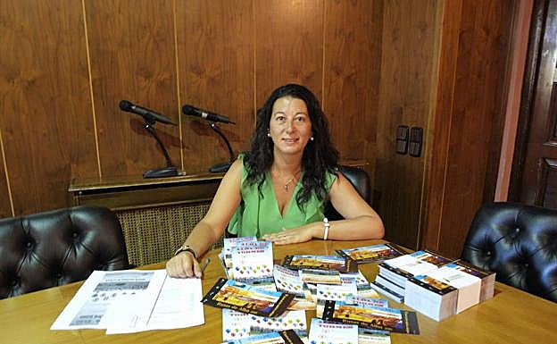 Sonia Sánchez, concejala de Cultura, habla sobre la exposición Crearte 2018. 