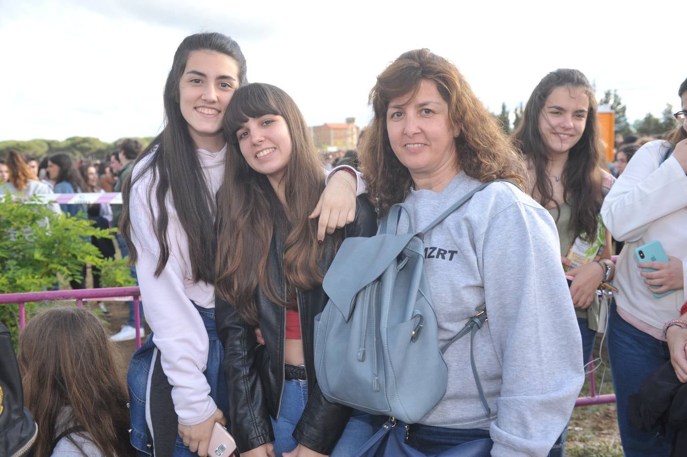 Fotos: Asistentes al concierto de Operación Triunfo en Valladolid (1/2)