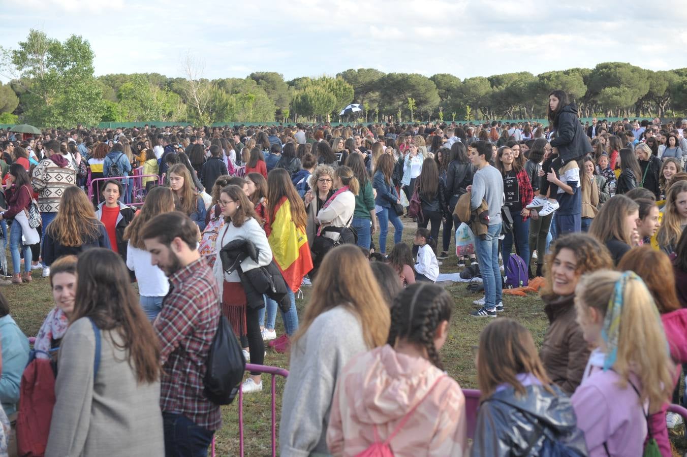 Fotos: Asistentes al concierto de Operación Triunfo en Valladolid (1/2)