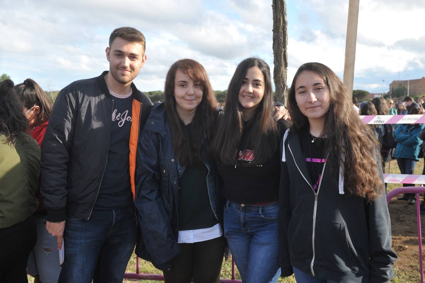 Fotos: Asistentes al concierto de Operación Triunfo en Valladolid (1/2)