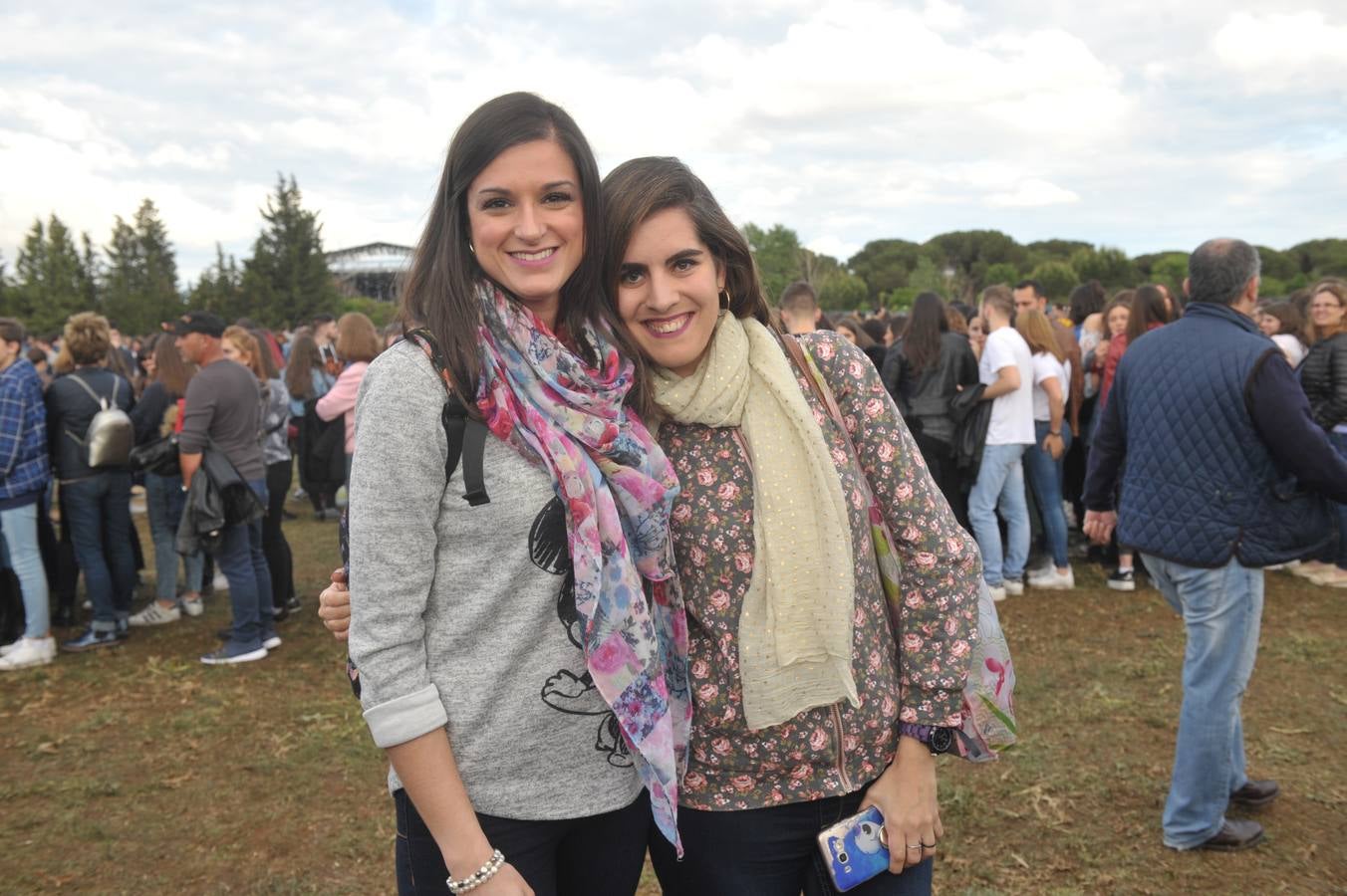 Fotos: Asistentes al concierto de Operación Triunfo en Valladolid (1/2)