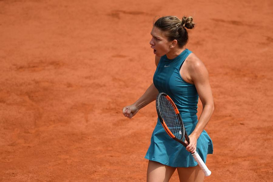 Halep derrota a la estadounidense Stephens en la final de Roland Garros femenino. La rumana, número uno del mundo, se hace así con su primer Grand Slam tras tres intentos fallidos 