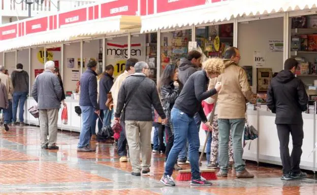 Jornada del domingo en la Feria del Libro de Valladolid. 