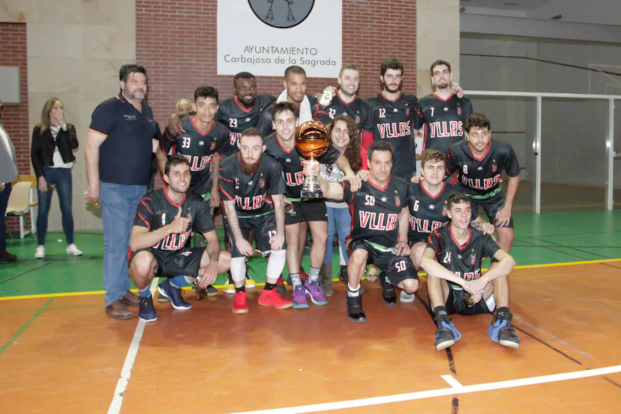 Los equipos del equipo organizador del torneo se imponen a Villares (chicos) y Aldeatejada (chicas) en las finales