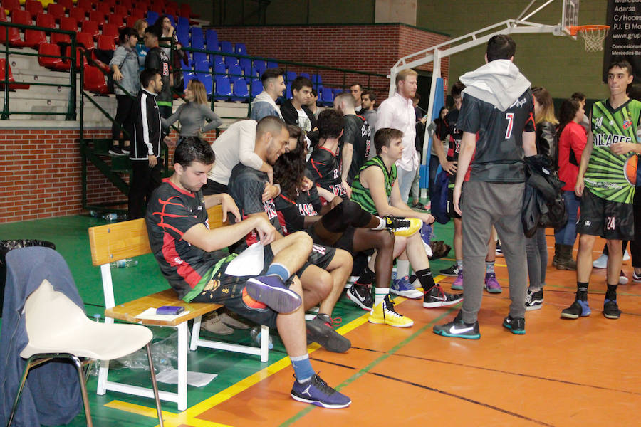 Los equipos del equipo organizador del torneo se imponen a Villares (chicos) y Aldeatejada (chicas) en las finales