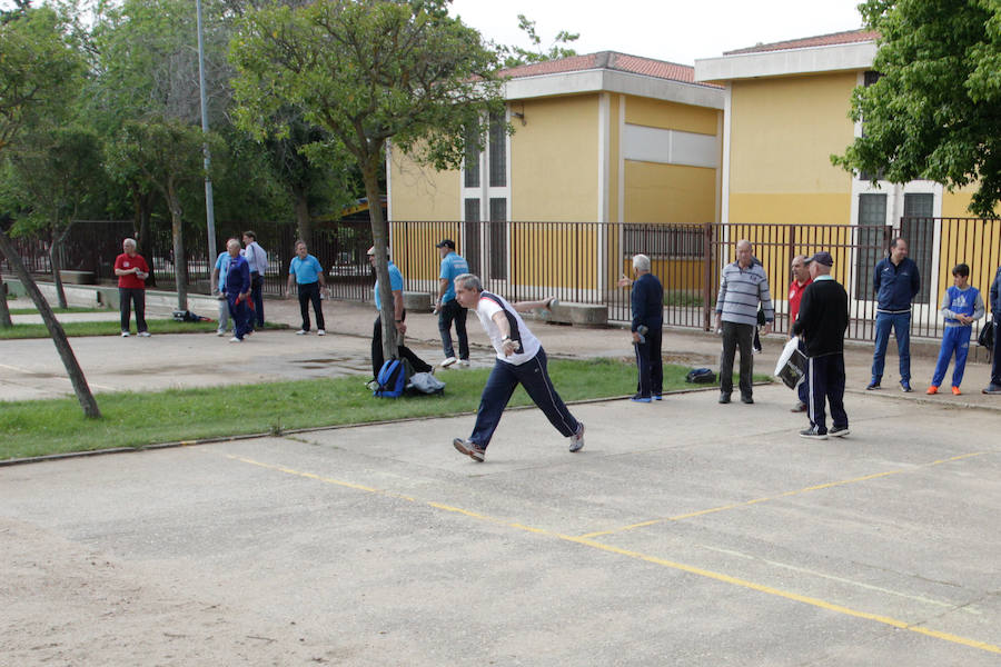 Gimnasia rítmica, tenis de mesa, piragüismo o calva, fueron algunas de las actividades festivas promovidas por el Ayuntamiento