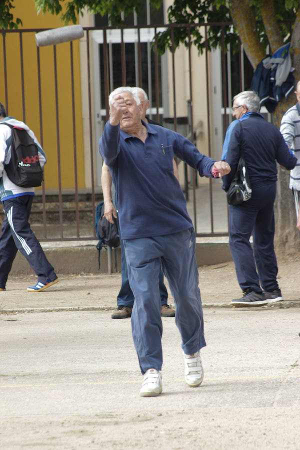 Gimnasia rítmica, tenis de mesa, piragüismo o calva, fueron algunas de las actividades festivas promovidas por el Ayuntamiento