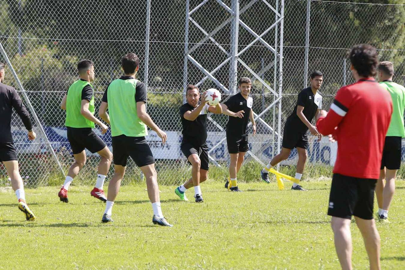 El internacional asturiano ultima su recuperación del talón de Aquiles para hacer la pretemporada con el Villarreal