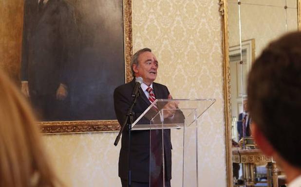 Mariano Barbacid, que preside el comité científico, durante la presentación del programa.