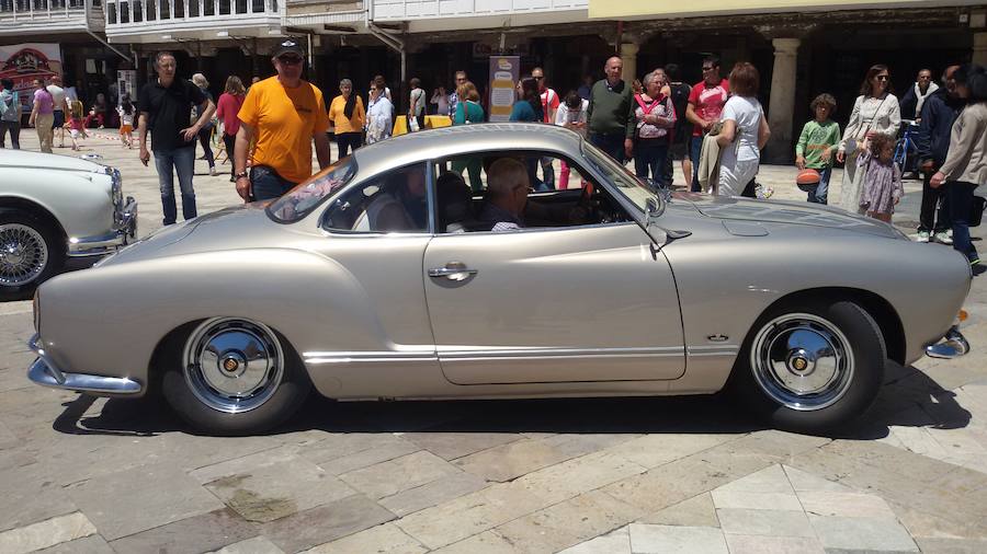 Fotos: Encuentro de coches cásicos en Aguilar