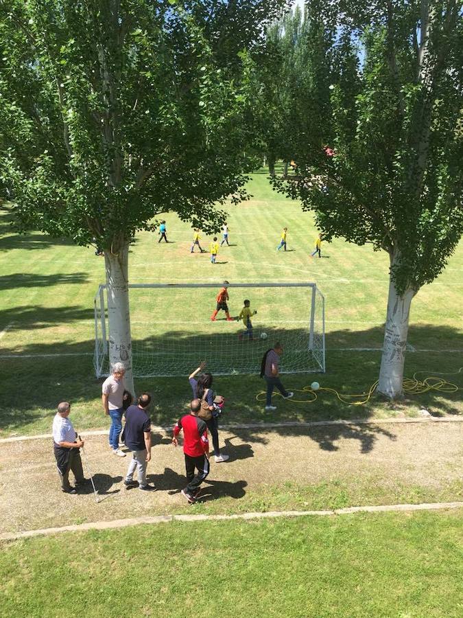 Fotos: Torquemada se rinde al fútbol