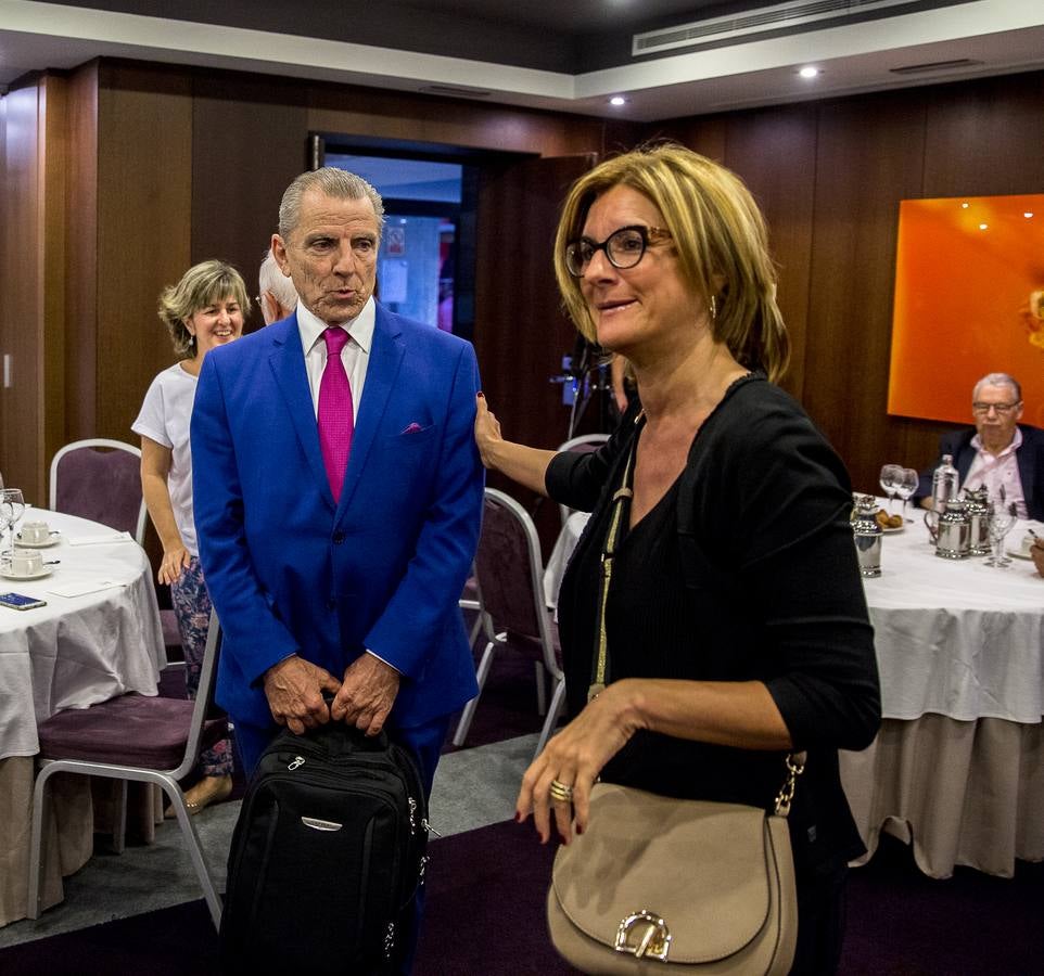 El experto aportó una visión global de las perspectivas de futuro a las que se enfrentarán los distintos agentes económicos y empresariales de cara a los próximos años