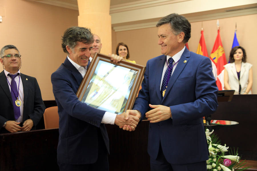 Fotos: Pedro Delgado, Hijo Predilecto de la Provincia