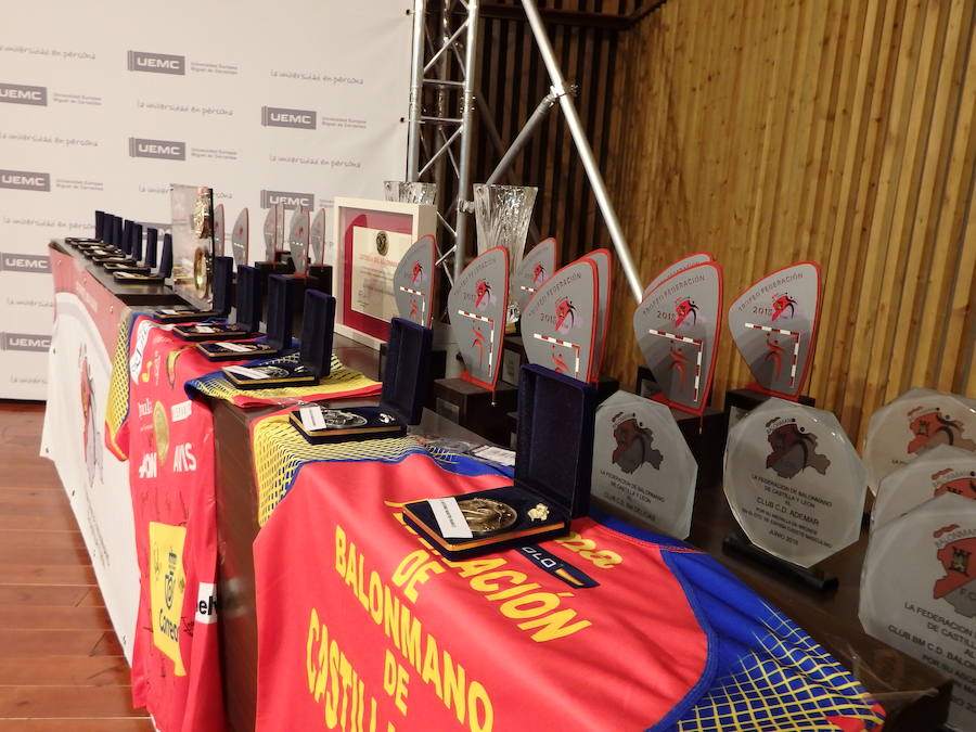 Fotos: Gala de los Premios 2018 de la Federación de Balonmano de Castilla y León