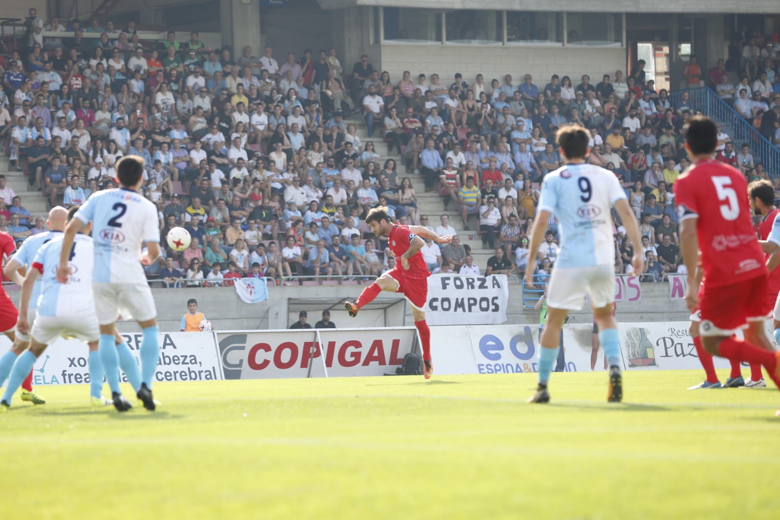 Fotos: El Salmantino asciende a Segunda B