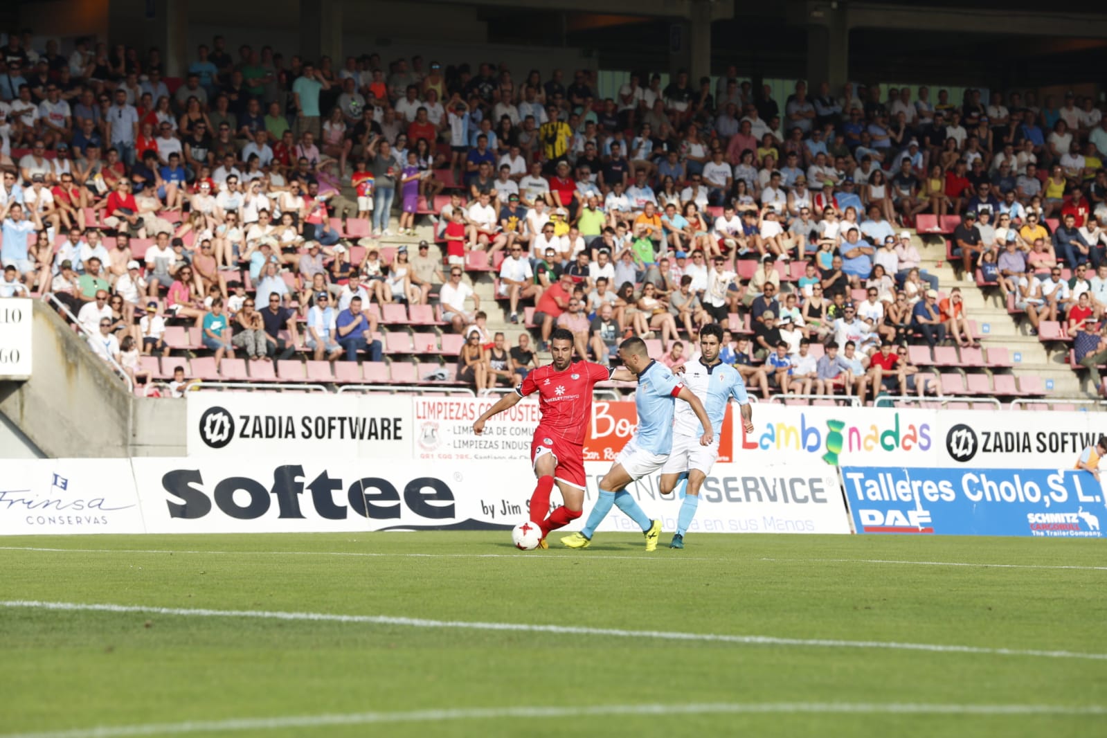 Fotos: El Salmantino asciende a Segunda B