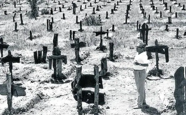 Sergio Leone, en el Valle de Mirandilla en julio de 1966. 