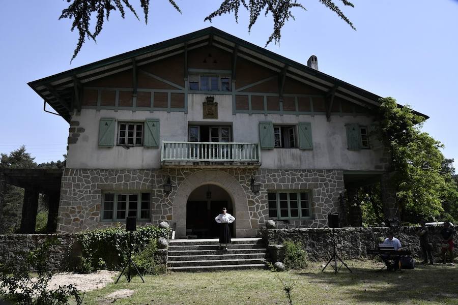 Fotos: Un paseo teatralizado cierra Femuka