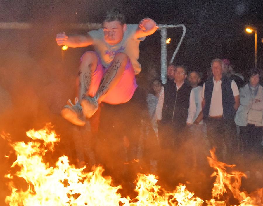 Fotos: Noche de San Juan en Aguilar