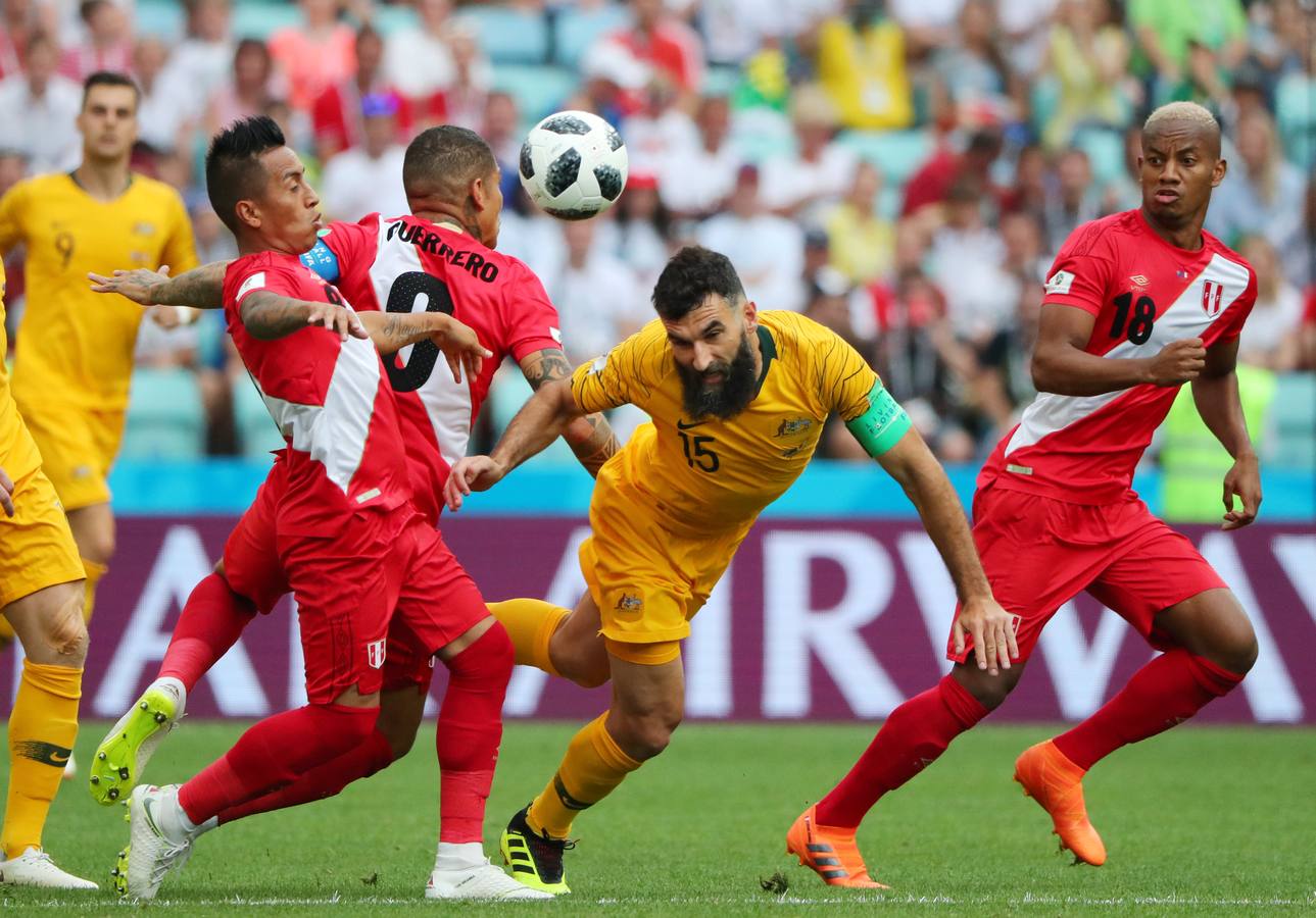 Las mejores imágenes del partido de la tercera jornada del Grupo C entre Australia y Perú.