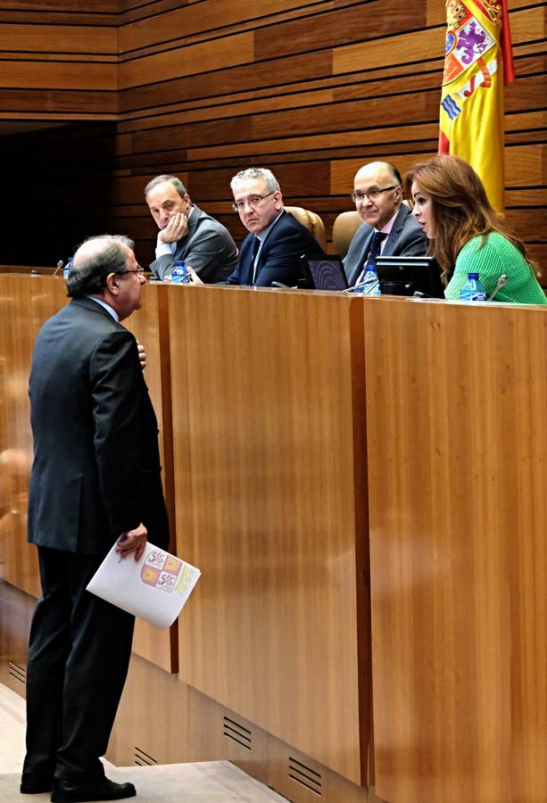 En su intervención, Juan Vicente Herrera ha defendido el acuerdo firmado con el sector, los grupos parlamentarios y el diálogo social de cara a la nueva PAC