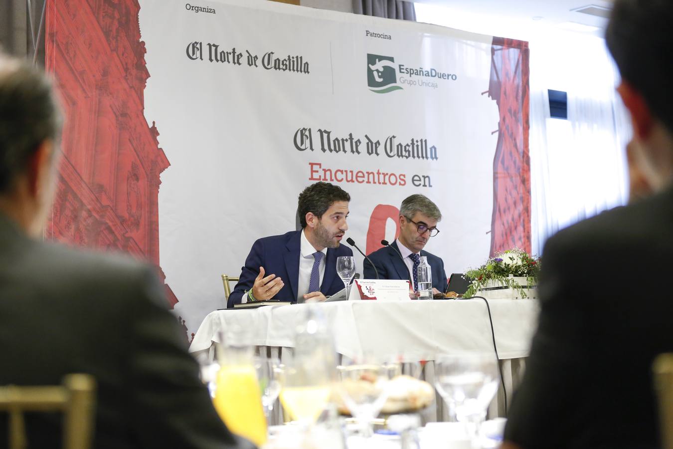 El presidente de la asociación Empresa Familiar de Castilla y León pidió hoy a las universidades que «se acerquen a la realidad empresarial»