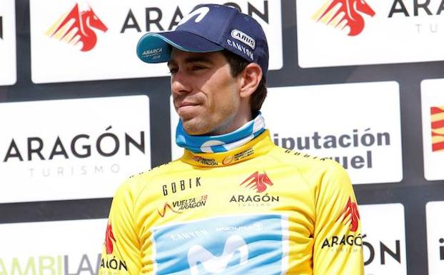 Jaime Rosón con el maillot de ganador de la Vuelta a Aragón celebrada el pasado mes de mayo.