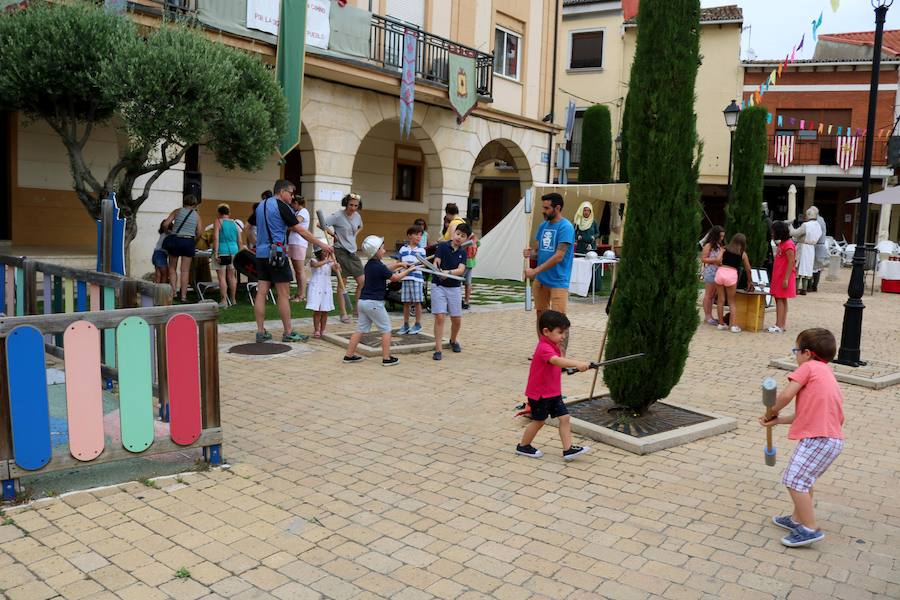 Fotos: Mercado Castellano en Dueñas