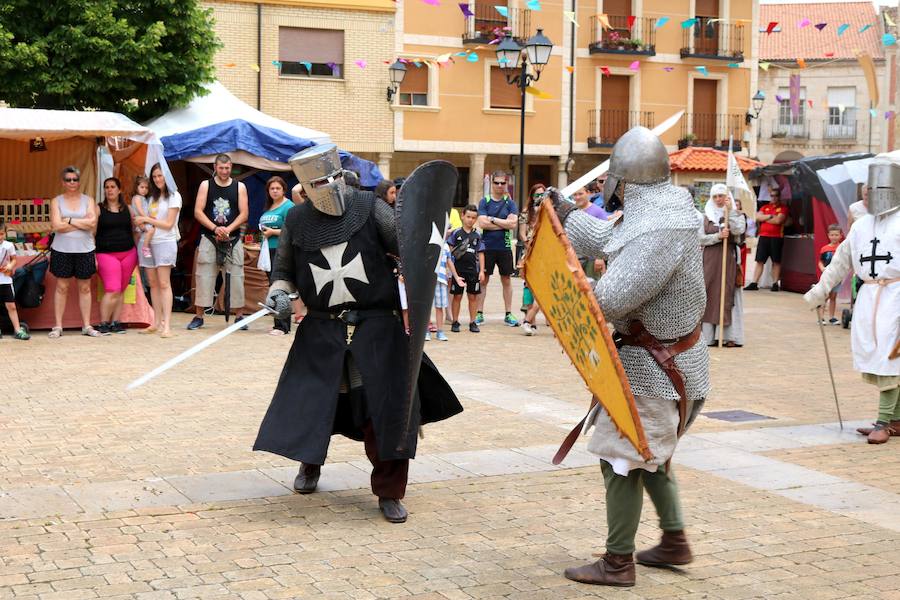 Fotos: Mercado Castellano en Dueñas