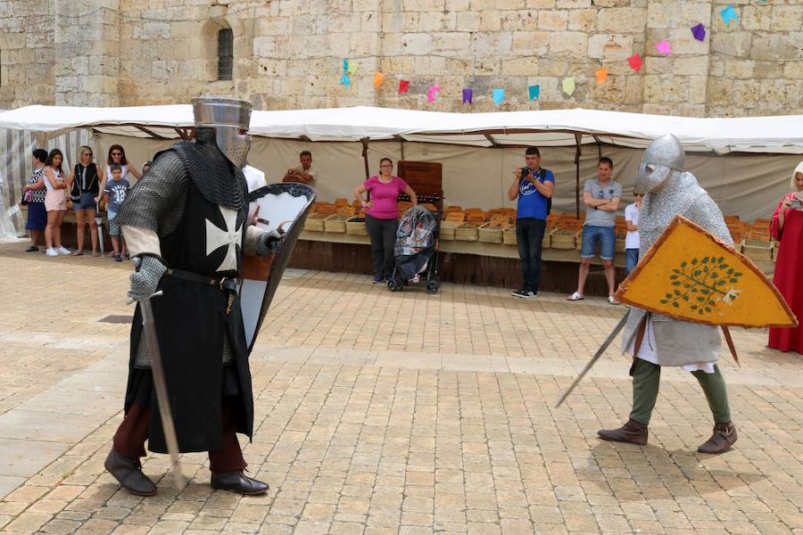 Fotos: Mercado Castellano en Dueñas