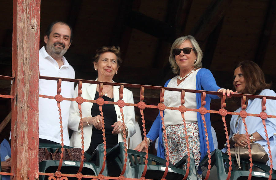 Fotos: Corrida de toros de San Pedro en Segovia (1)