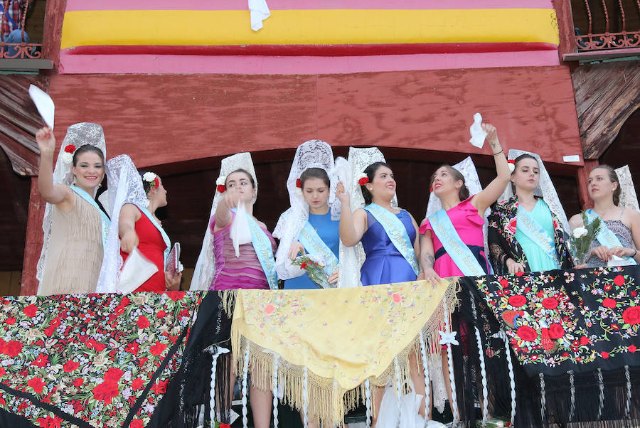 Fotos: Corrida de toros de San Pedro en Segovia (1)