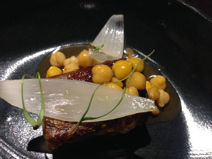 Menú realizado por el chef Víctor Martín, del Restaurante Trigo con estrella Michelin, a propósito de Las Edades del Hombre en Aguilar de Campoo.