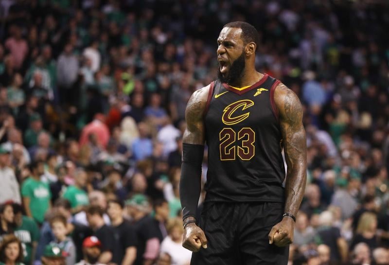 LeBron James, en un partido con los Cavaliers.