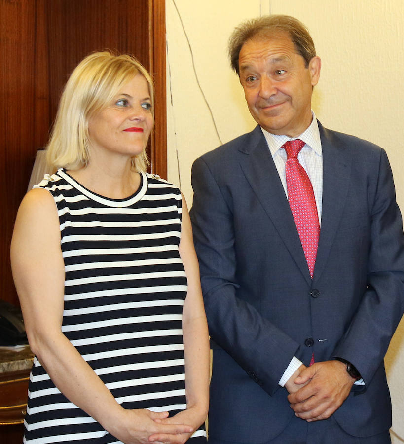 Fotos: Lirio Martín toma posesión como subdelegada del Gobierno en Segovia