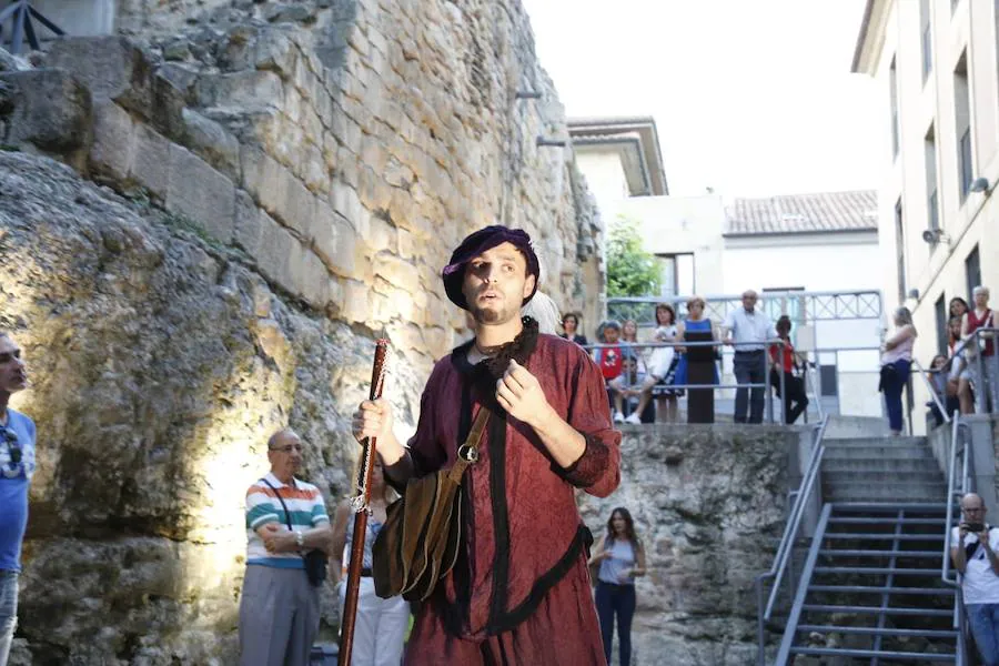 Fotos: Actividades culturales en la Cueva de Salamanca, la Casa de las Conchas y la Casa Lis