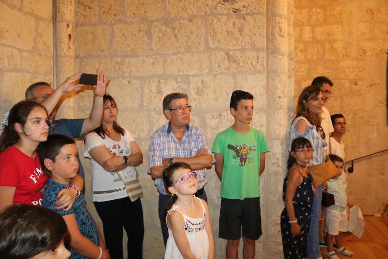 Fotos: Visitas teatralizas a Santa María La Mayor en Villamuriel