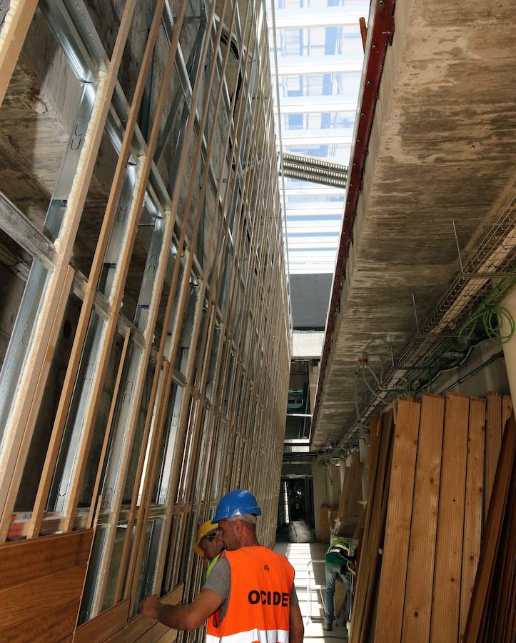 Fotos: El rector de la UVA, Antonio Largo, visita las obras de la segunda fase del campus de Segovia