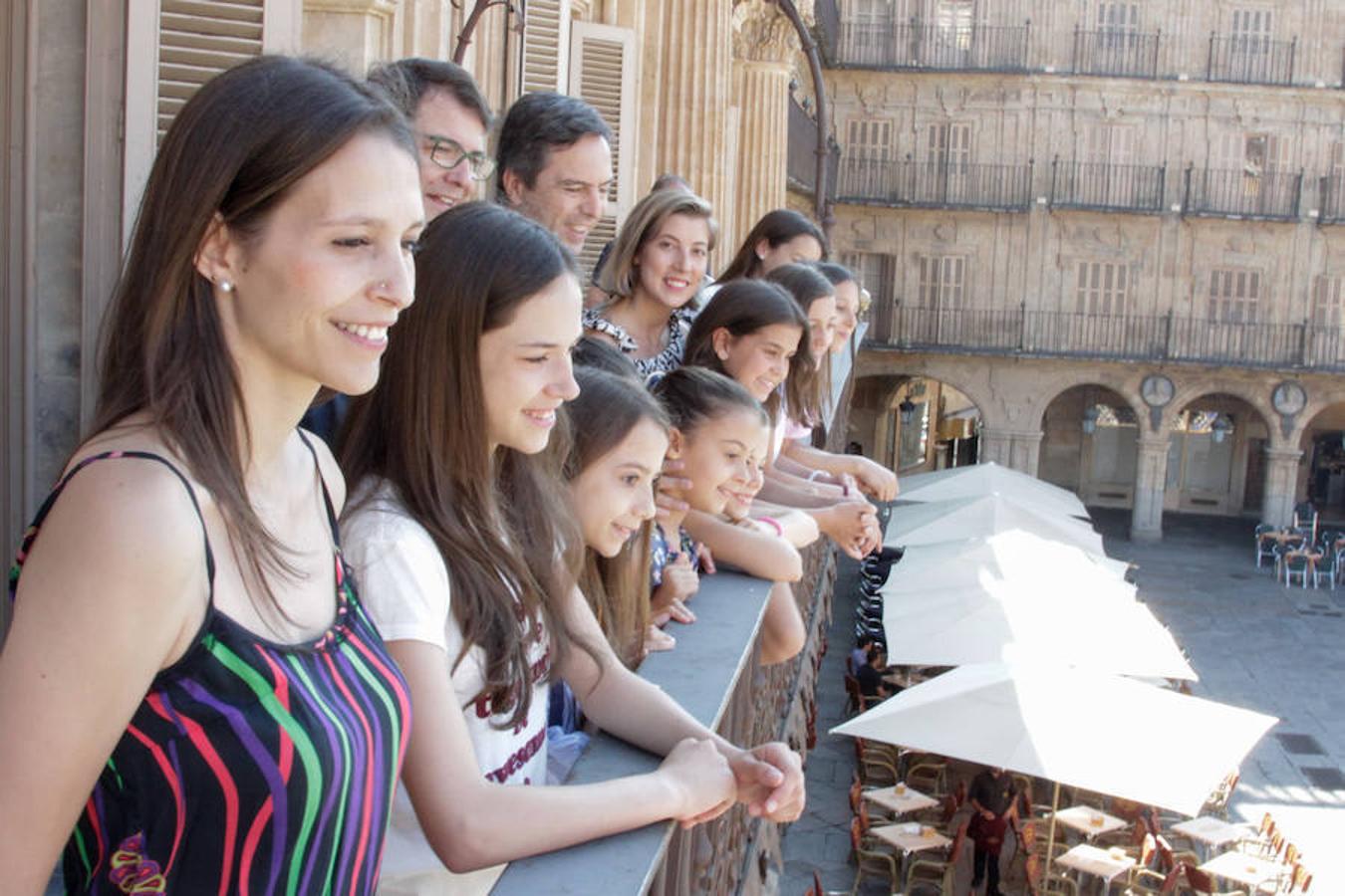 Fotos: El Club Rítmica Salamanca en el Ayuntamiento
