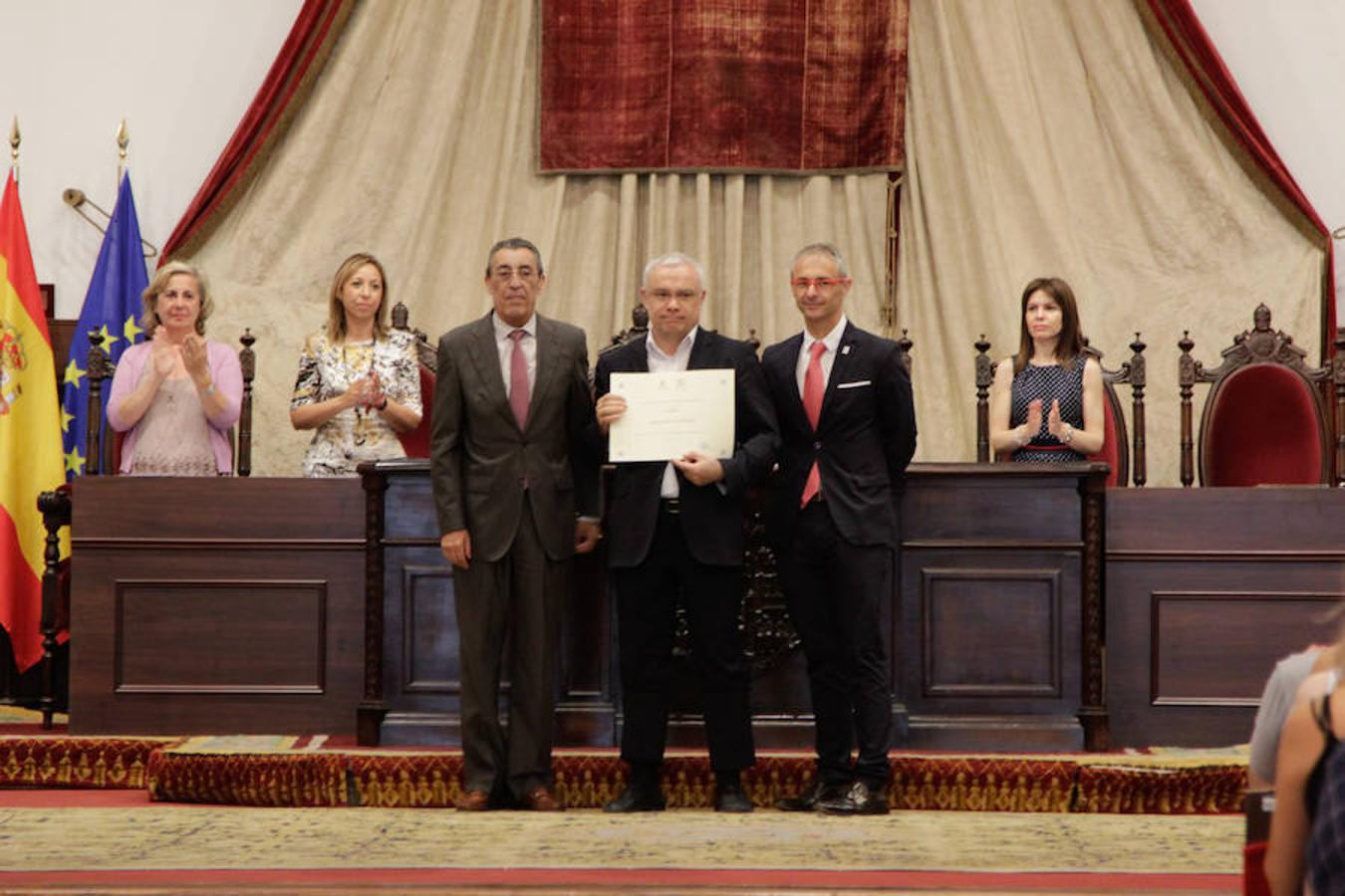 Fotos: La USAL entrega los premios a las 100 mejores notas de la EBAU