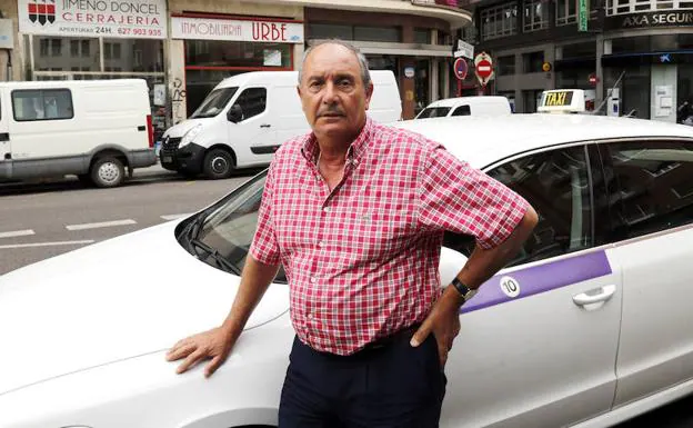 José María Marcos Gutiérrez, nuevo presidente de Radio Taxi Palencia, ayer en San Lázaro.