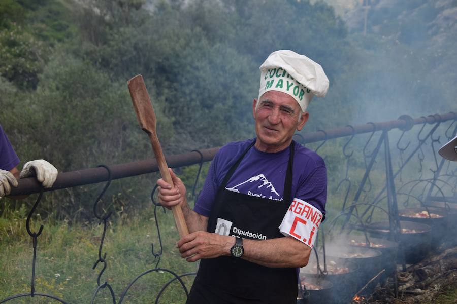 Fotos: Fiesta de la Montaña Palentina en Puente Agudín