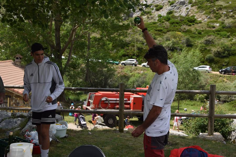 Fotos: Fiesta de la Montaña Palentina en Puente Agudín