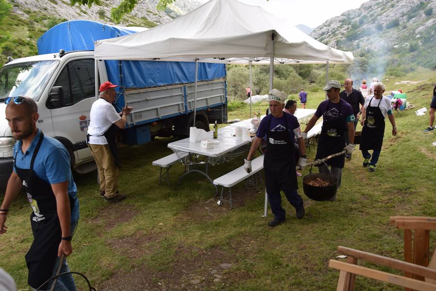 Fotos: Fiesta de la Montaña Palentina en Puente Agudín