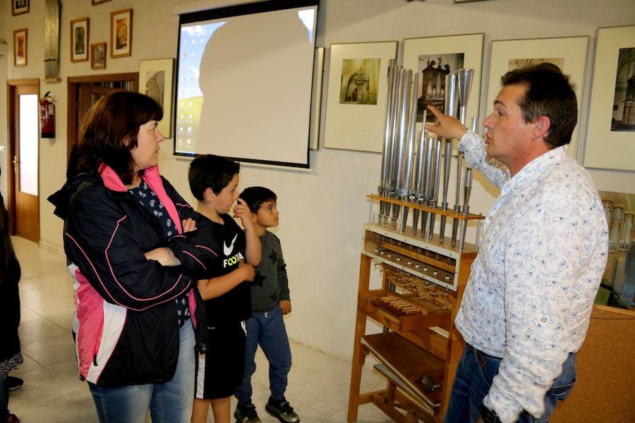 Fotos: Visita al taller de organería Acitores de Torquemada