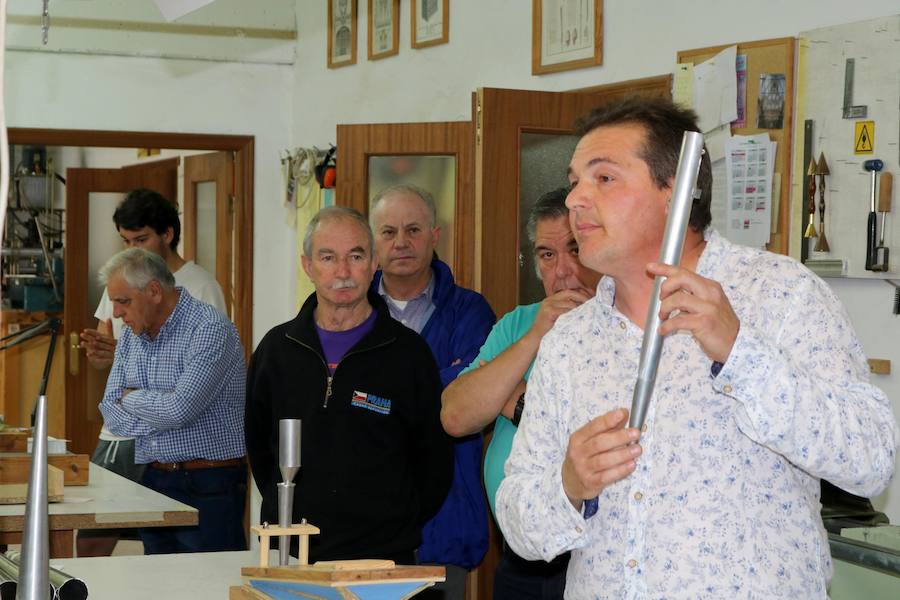 Fotos: Visita al taller de organería Acitores de Torquemada