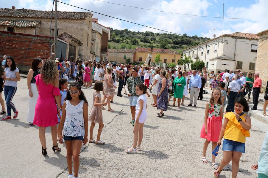 Fotos: Cevico Navero danza a la Virgen del Carmen