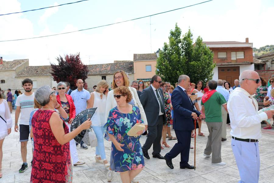 Fotos: Cevico Navero danza a la Virgen del Carmen
